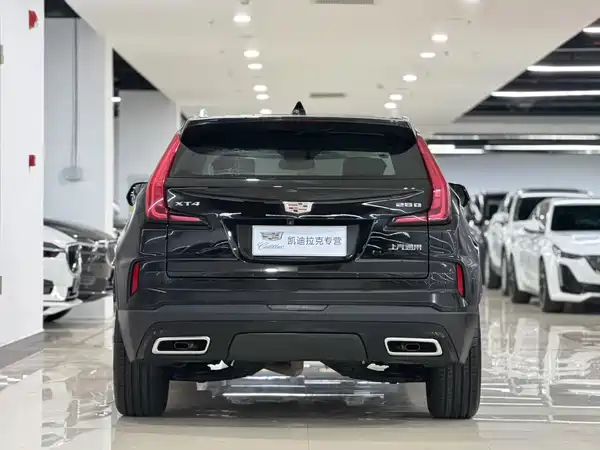 Cadillac XT4 2024