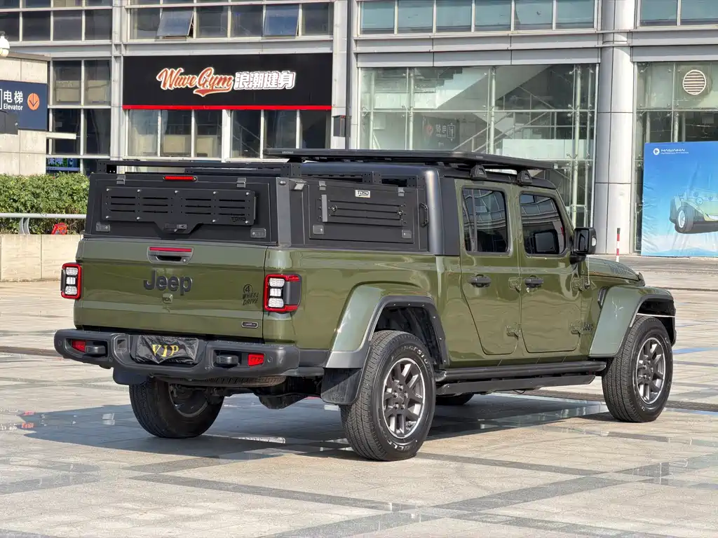Jeep Gladiator 2023 — фото 7