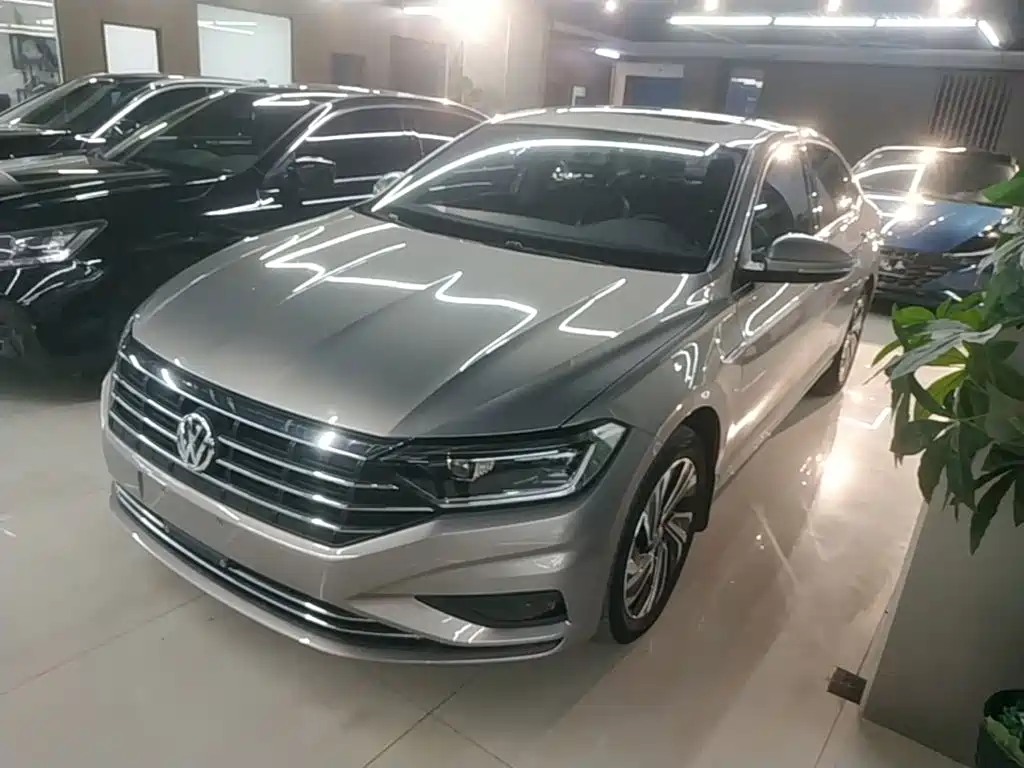 Volkswagen Sagitar 2021