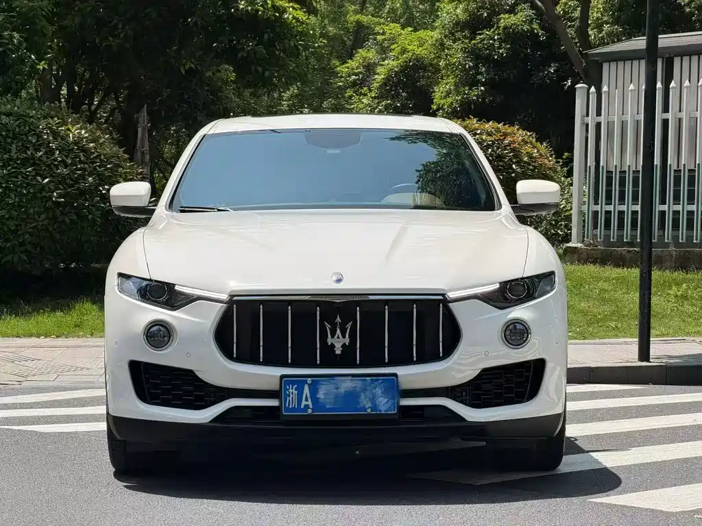 Maserati Levante 2022 — фото 2