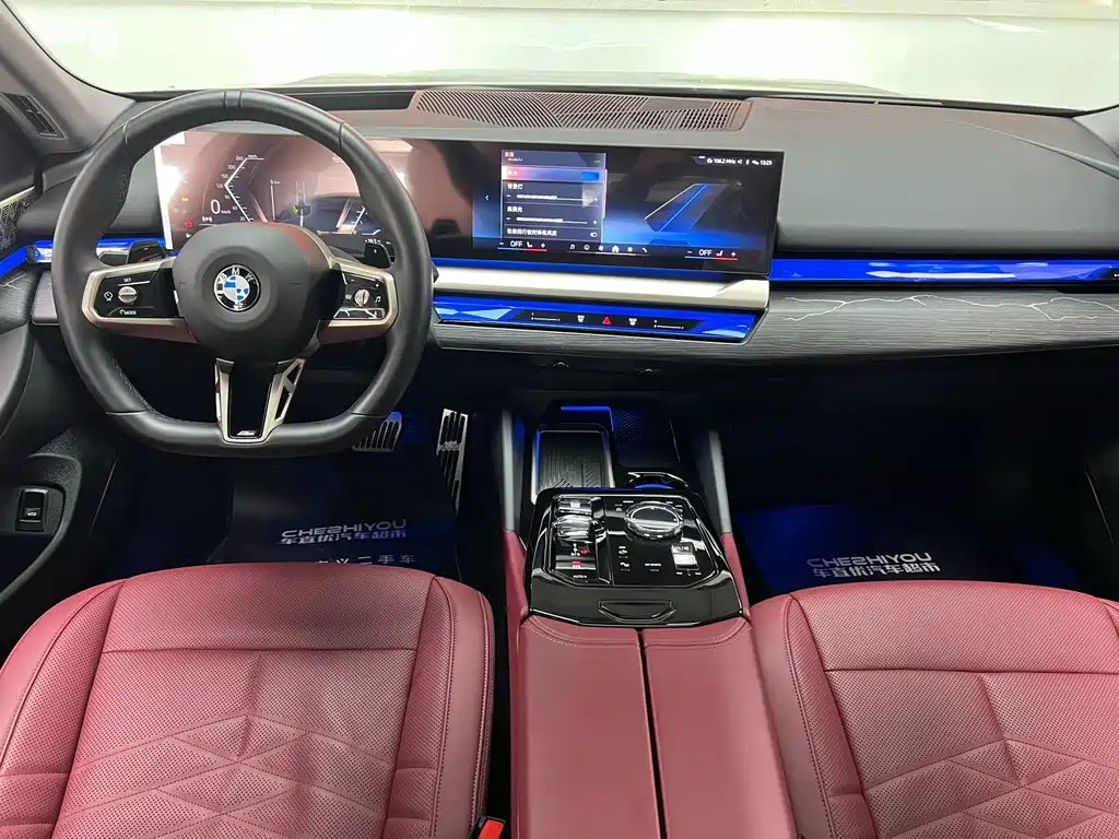 BMW 5 Series 2024 — фото 12
