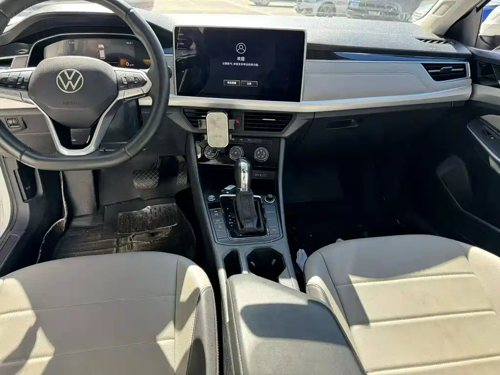 Volkswagen Bora 2024