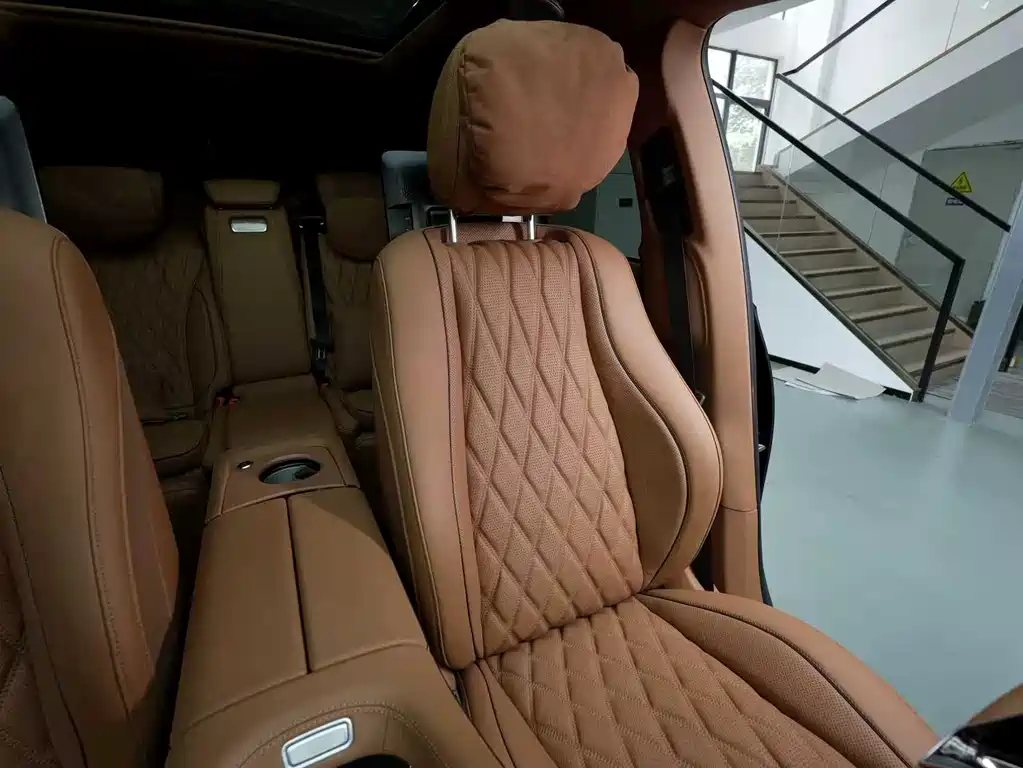 Mercedes-Benz GLS — фото 28