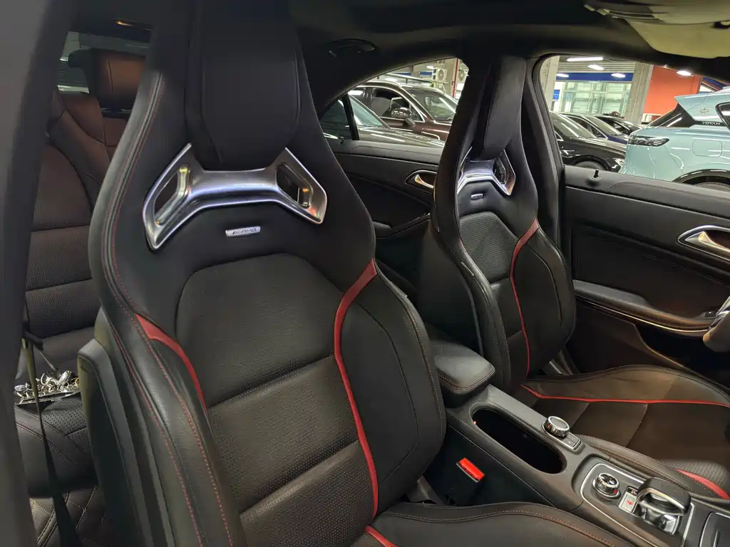 Mercedes-Benz Mercedes CLA AMG 2017 — фото 20