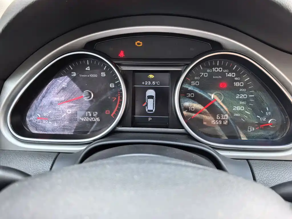 Audi Q7 2015 — фото 15