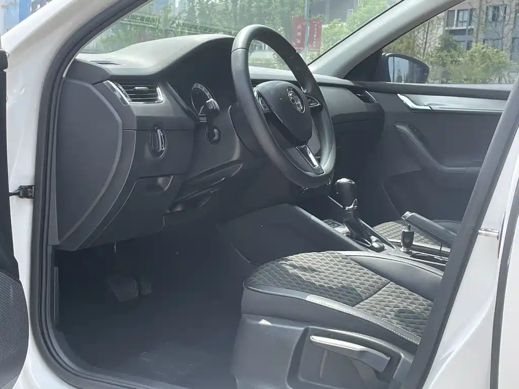 Skoda Octavia 2019 — фото 4