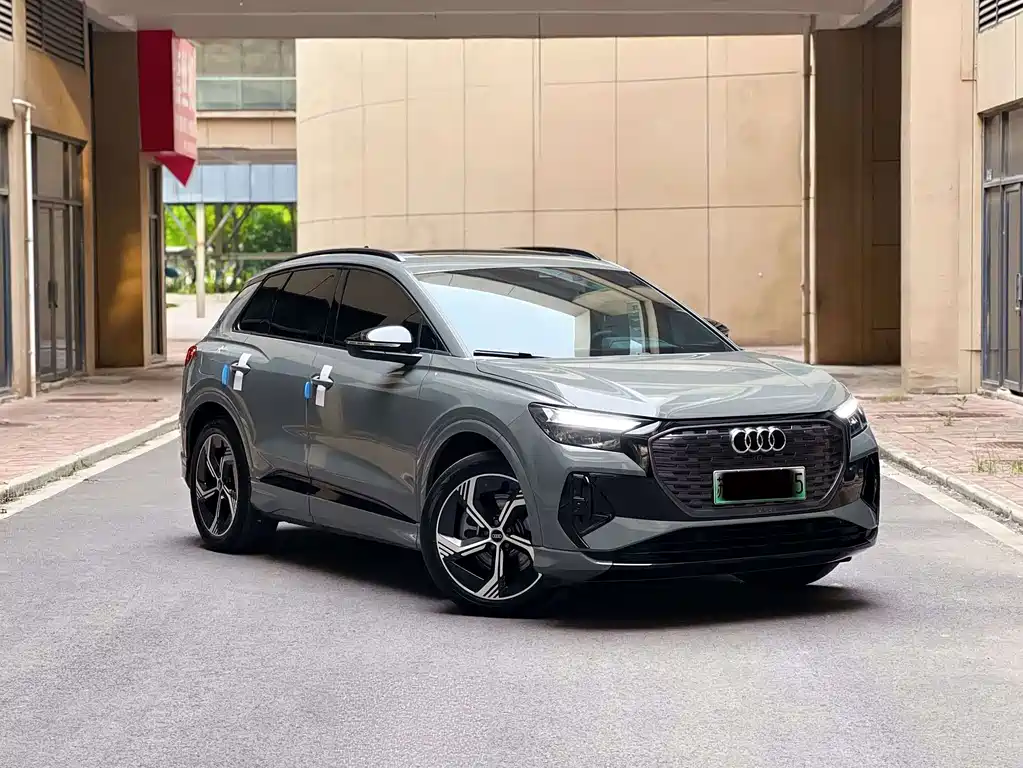 Audi Q4 e-tron 2024 — фото 3
