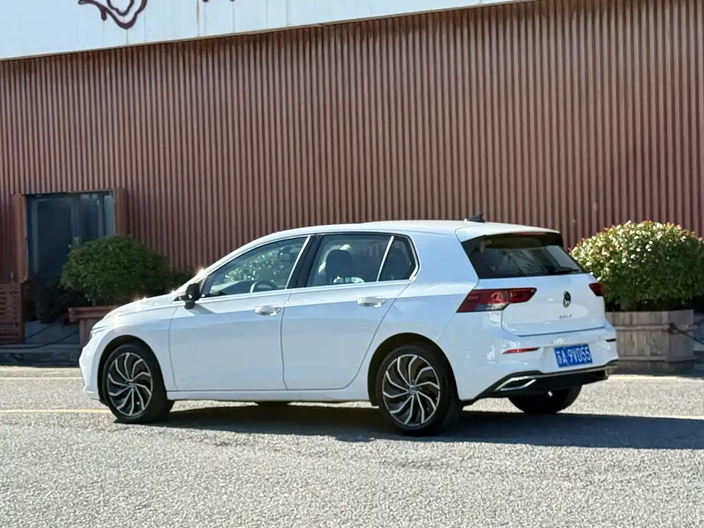 Volkswagen Golf 2020