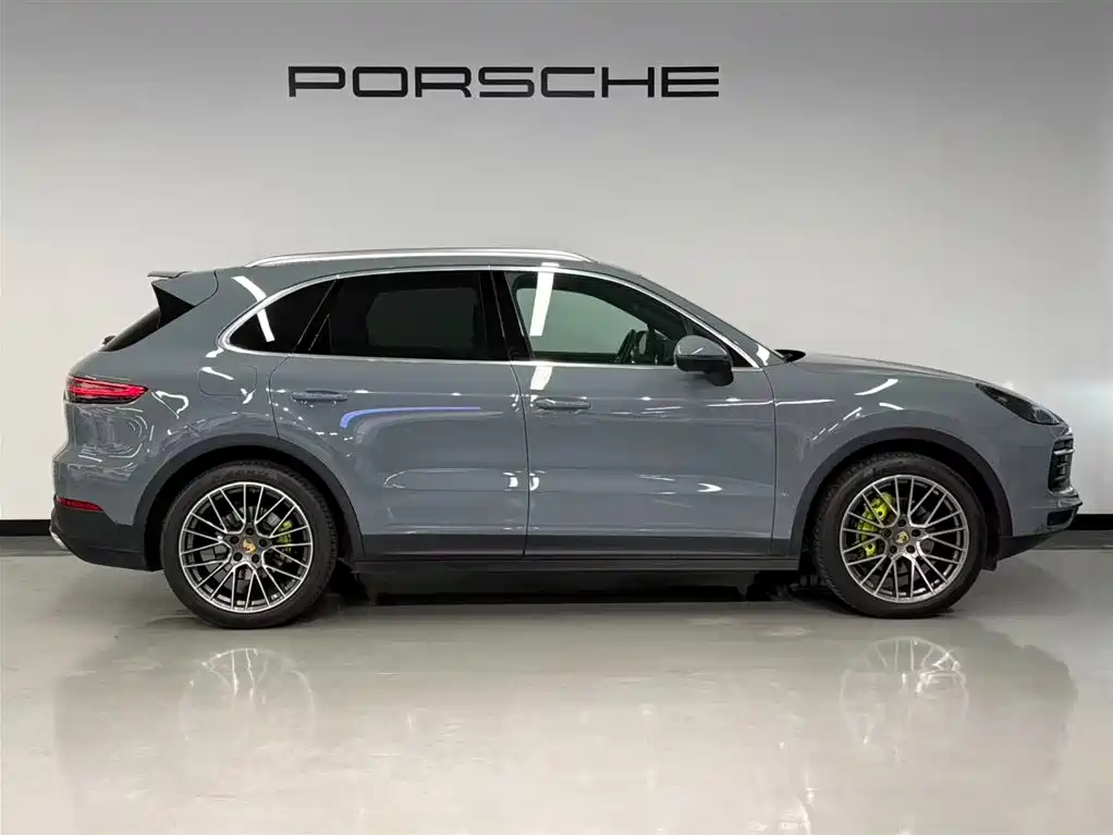 Porsche Cayenne Hybrid 2020 — фото 7