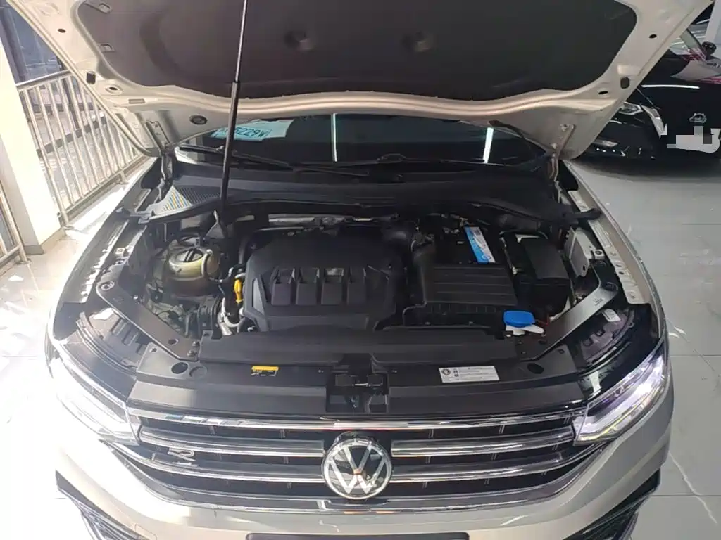 Volkswagen Tiguan L 2022 — фото 20