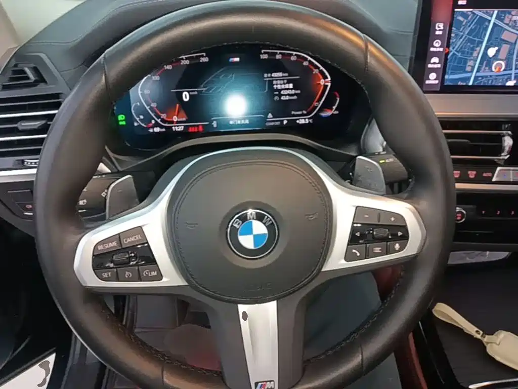 BMW X4 2024 — фото 11
