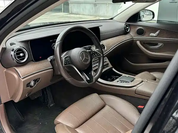Mercedes-Benz E-Class 2023