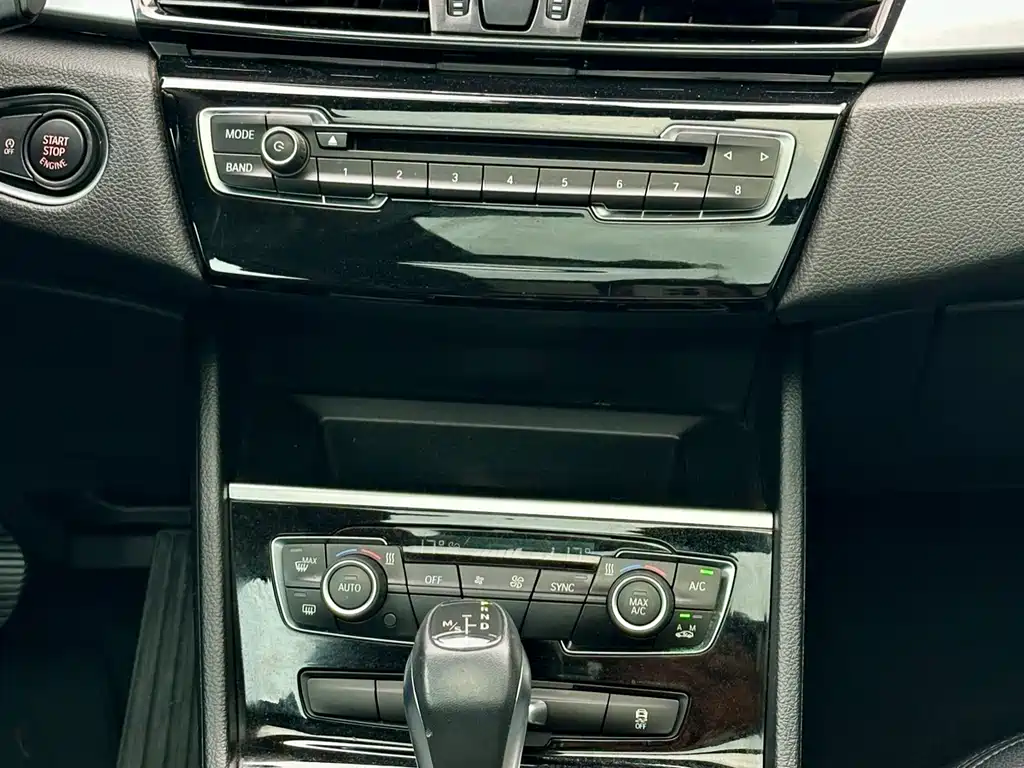 BMW 2 Series Station Wagon 2016 — фото 14