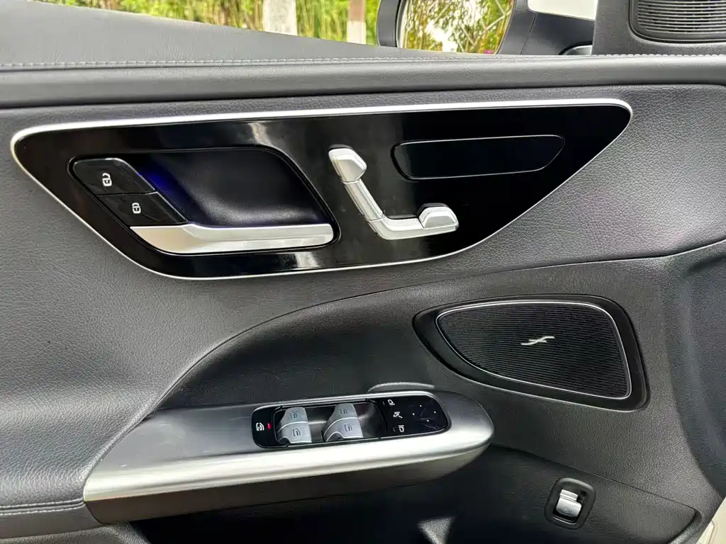 Mercedes-Benz C-Class 2022 — фото 28