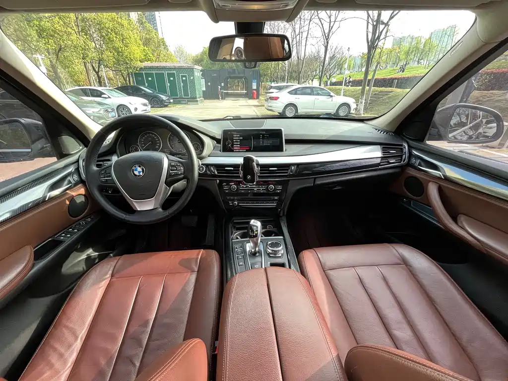 BMW X5 2015 — фото 14