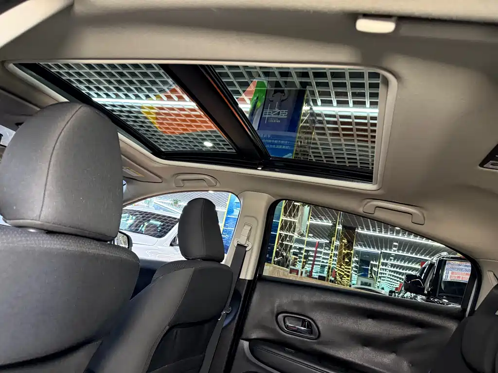 Honda Vezel 2022 — фото 12