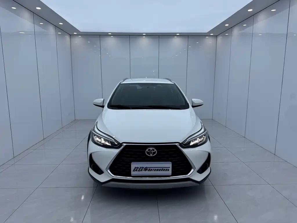 Toyota Yaris L 2022