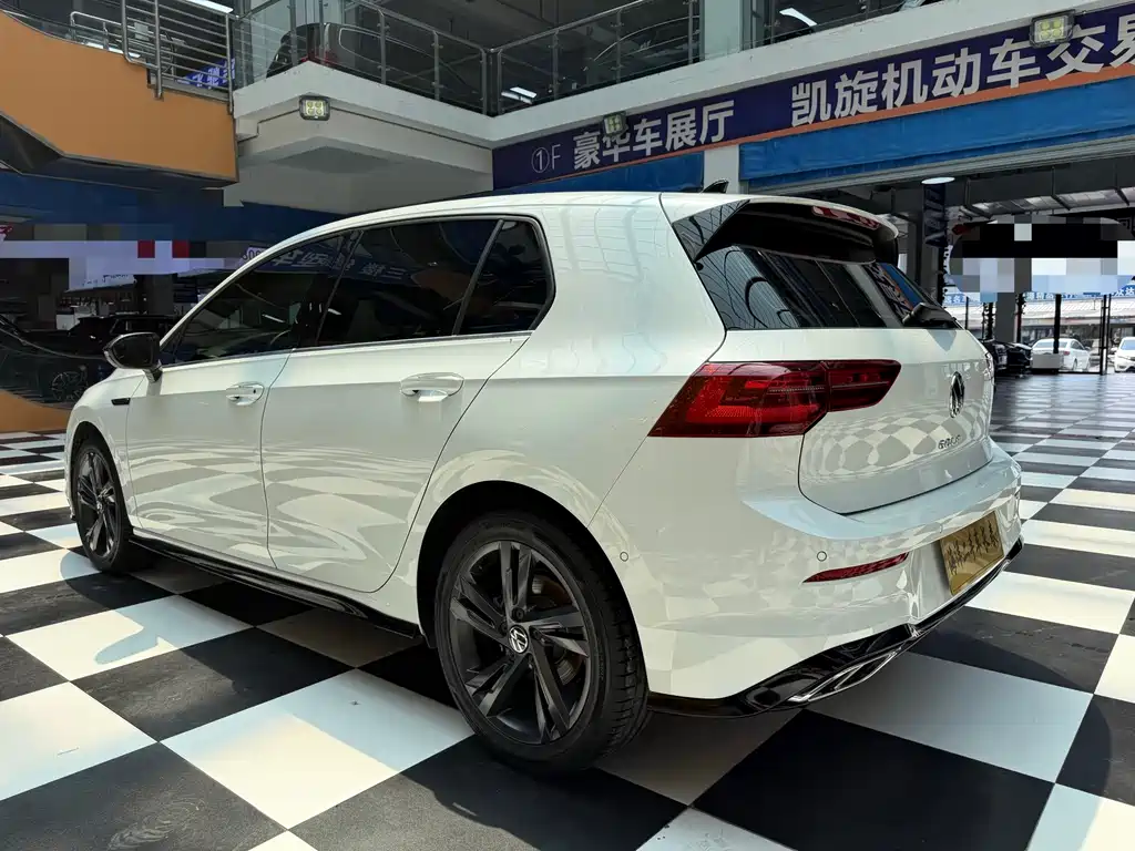 Volkswagen Golf 2022