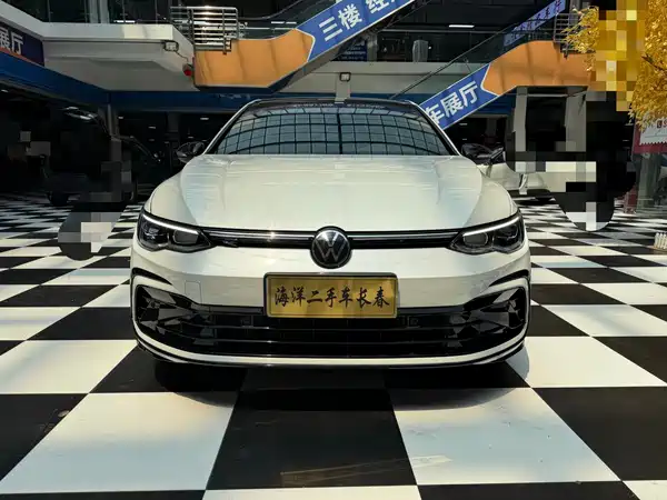 Volkswagen Golf 2022
