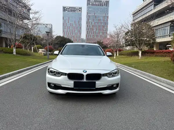 BMW 3 Series 2016