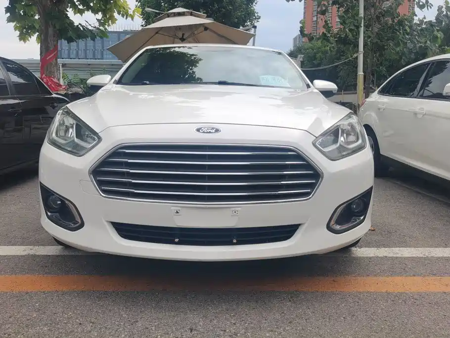 Ford Forrest 2016