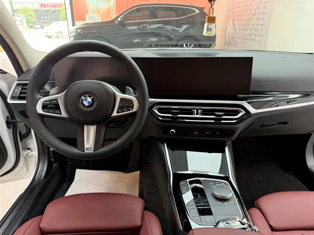 BMW 3 Series 2023 — фото 13