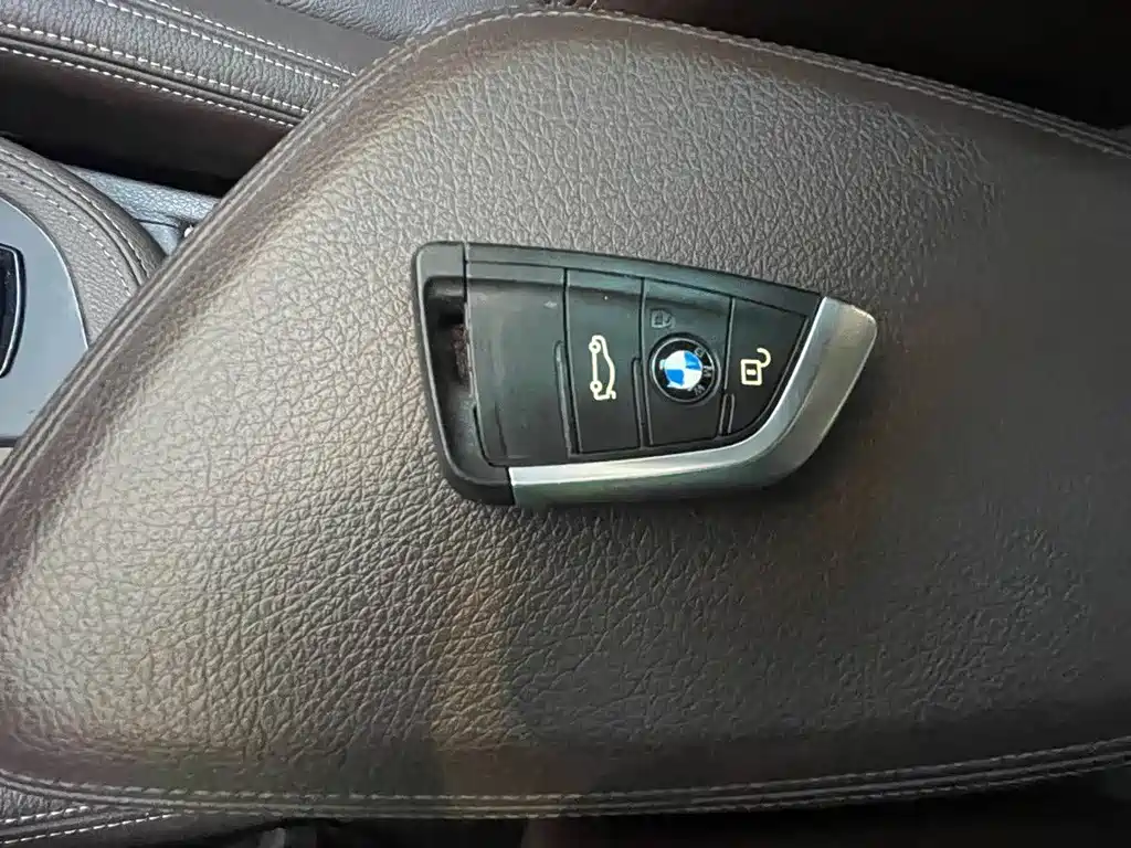 BMW X1 2018 — фото 14