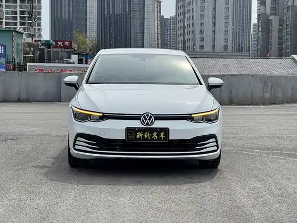 Volkswagen Golf 2021
