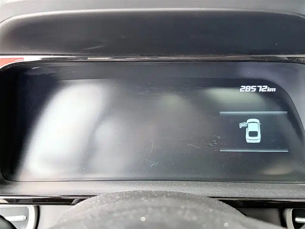 Hyundai Elantra 2023 — фото 14