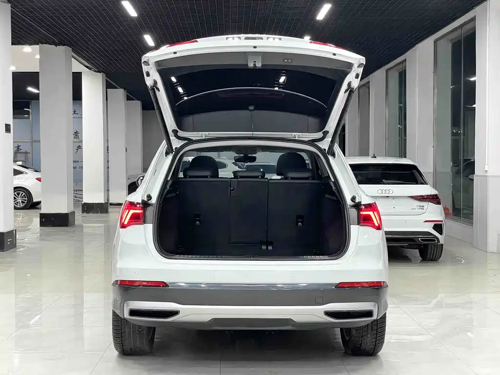Audi Q3 2022 — фото 17
