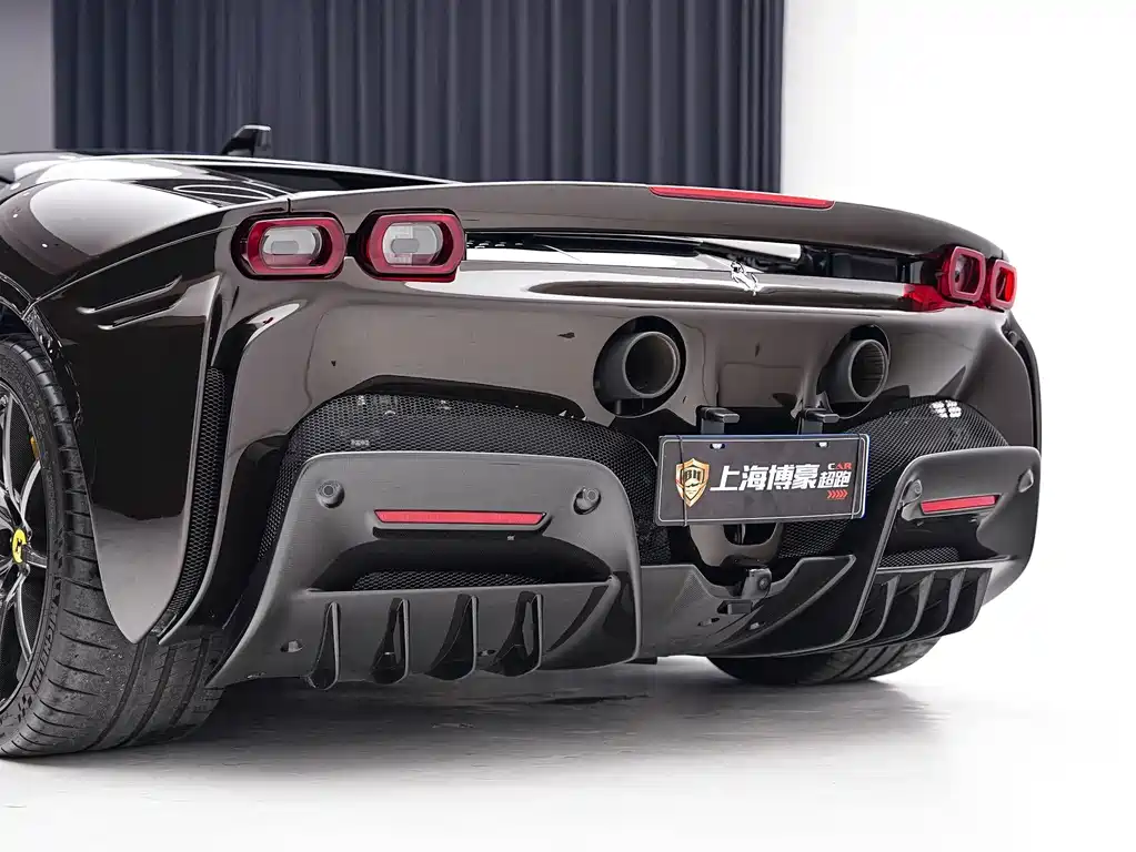 Ferrari SF90 2023 — фото 11