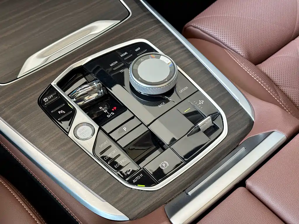 BMW X7 2023 — фото 9