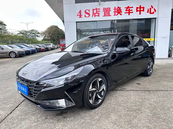 Hyundai Elantra 2021