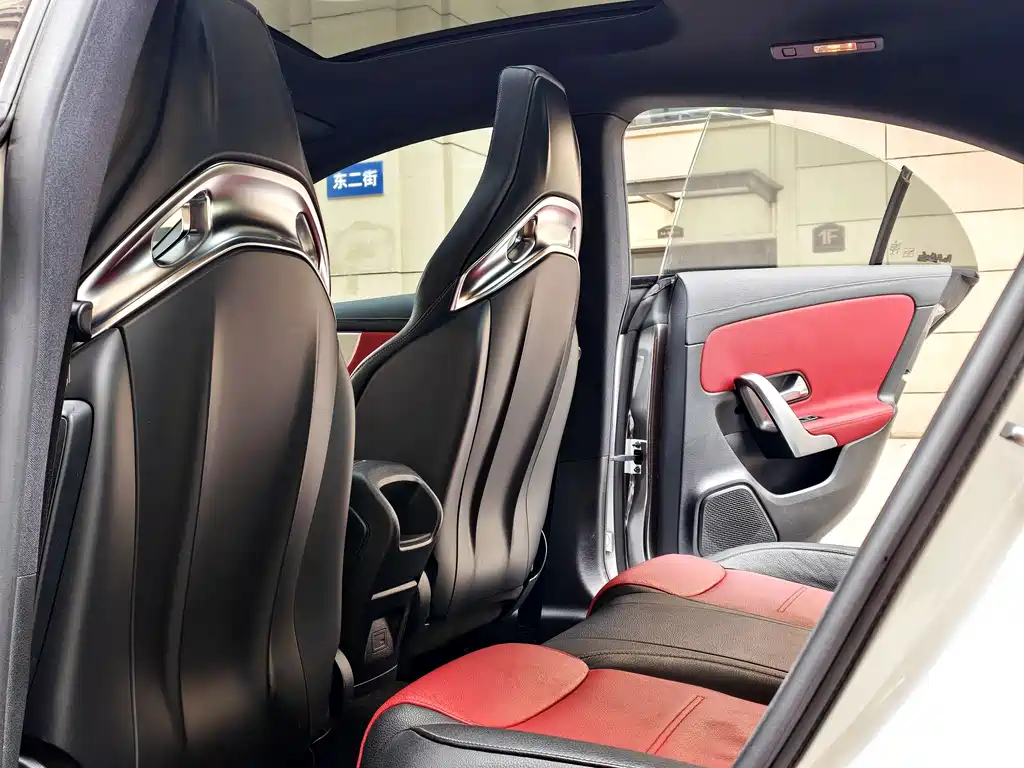 Mercedes-Benz CLA AMG 2021 — фото 8