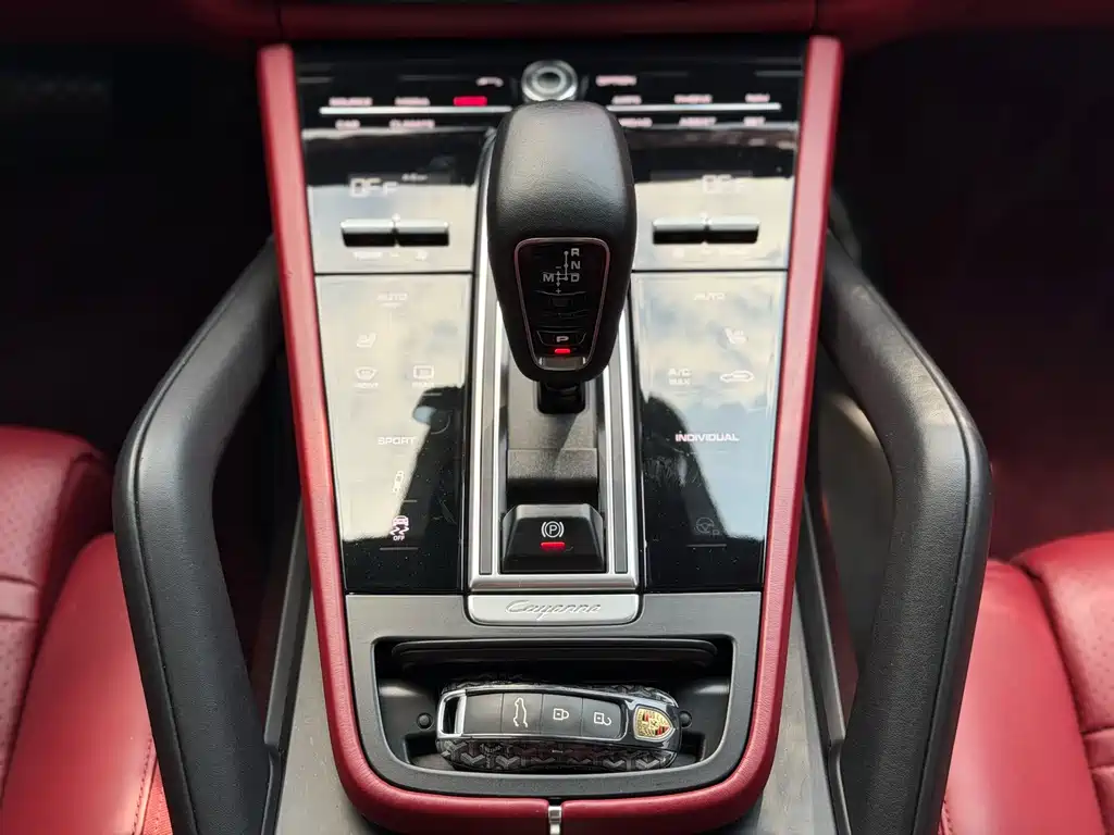 Porsche Cayenne 2019 — фото 14