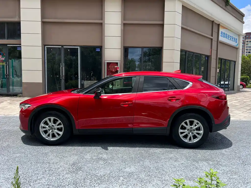 Mazda CX-4 2016 — фото 10