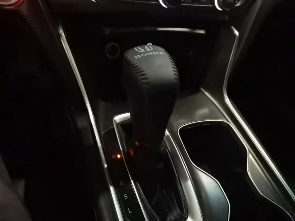 Honda Accord 2020 — фото 14