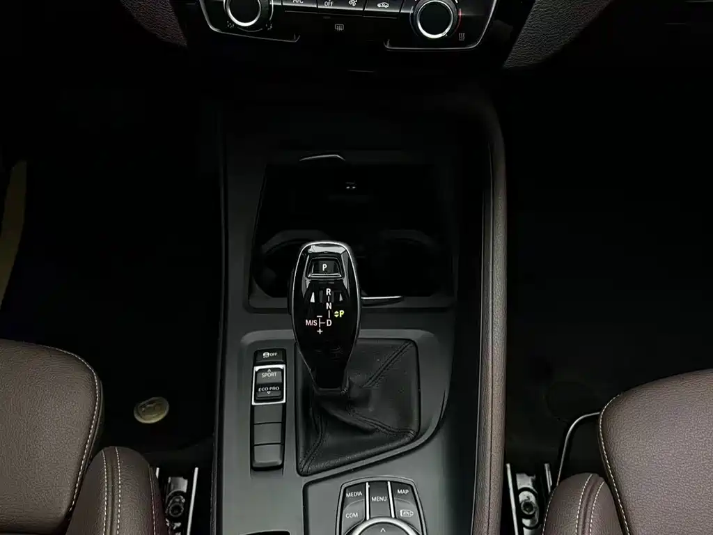 BMW X1 2021 — фото 10