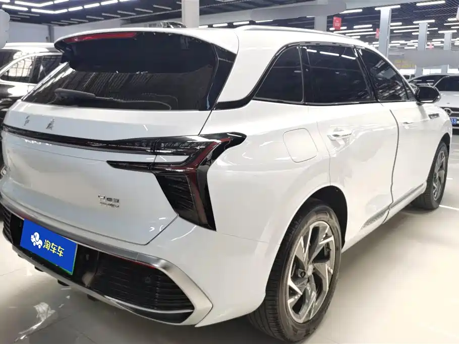 Hongqi HS3 PHEV 2025 — фото 3