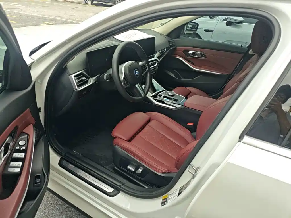 BMW i3 2023 — фото 16