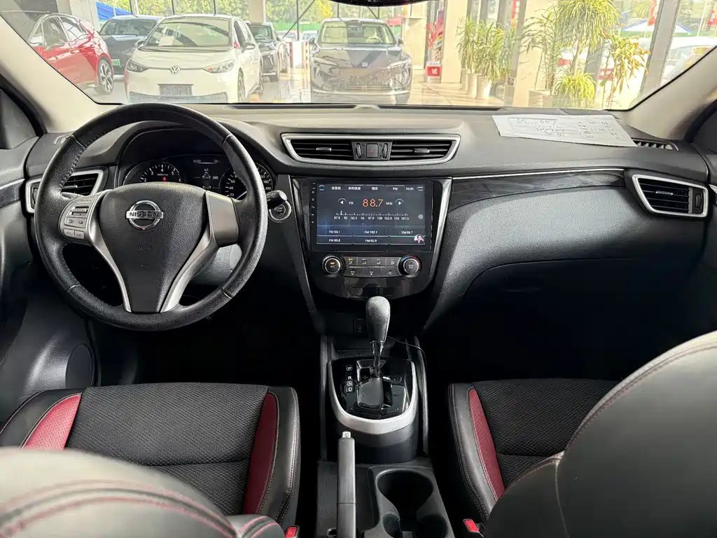 Nissan Qashqai 2016 — фото 10