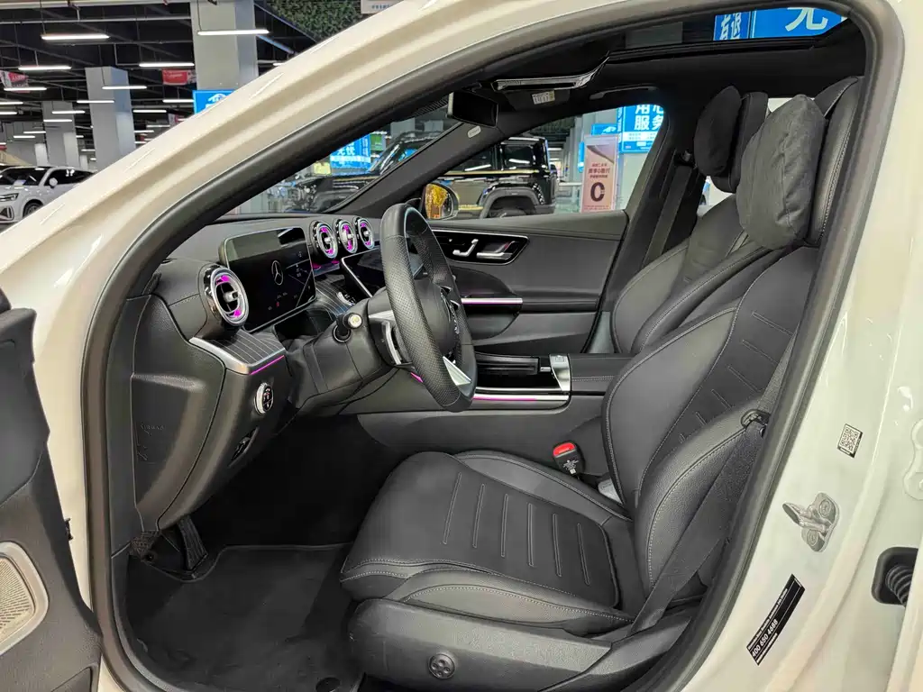 Mercedes-Benz C-Class 2024