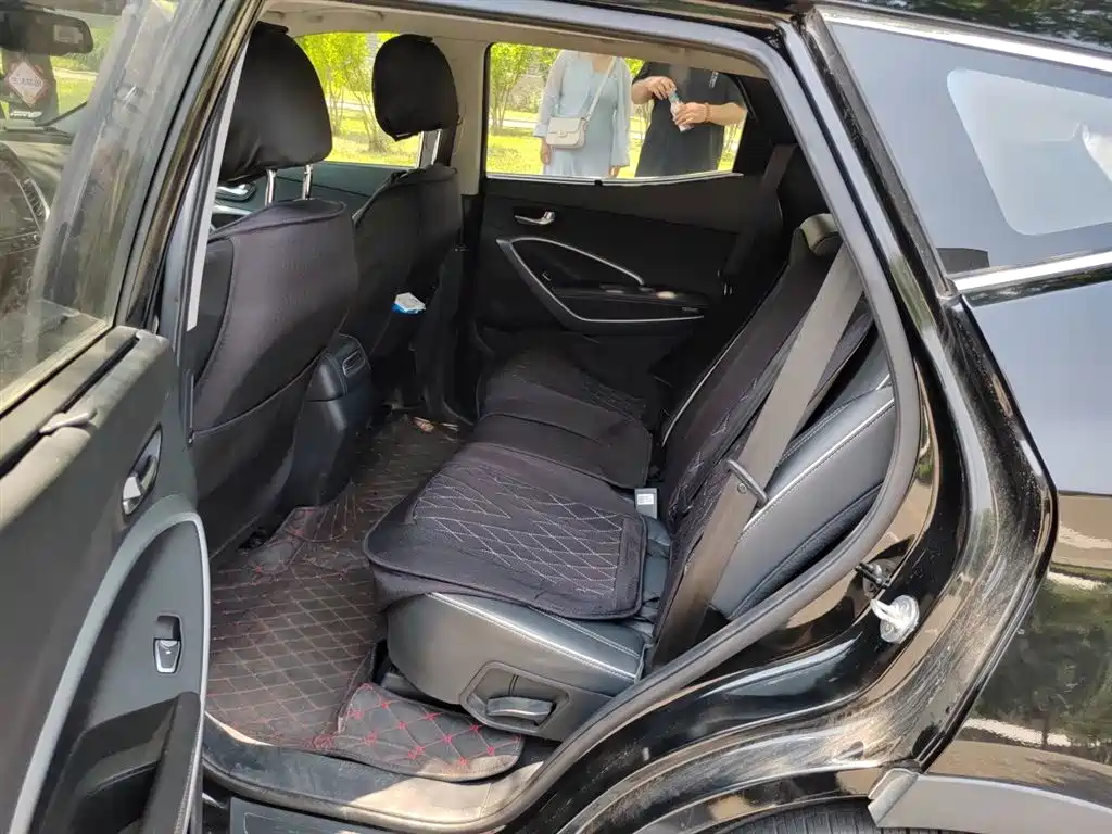 Hyundai Santa Fe 2018 — фото 18