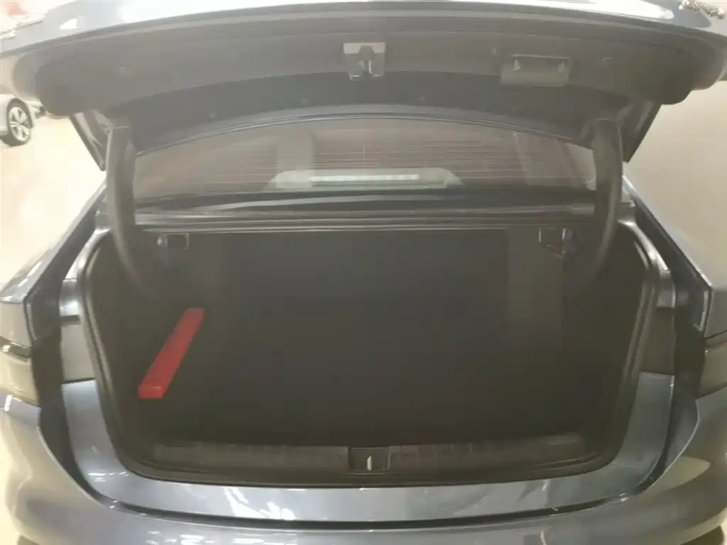 BYD Seal 05 DM-i 2025 — фото 19