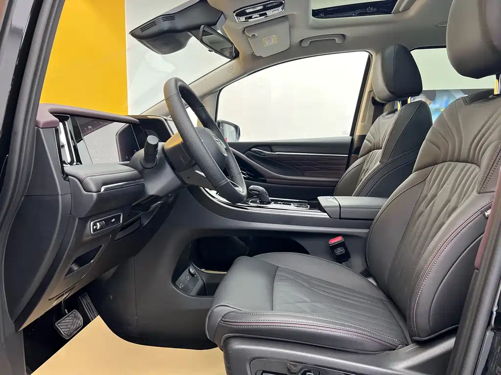GAC Motor Trumpchi M8 2026 — фото 3