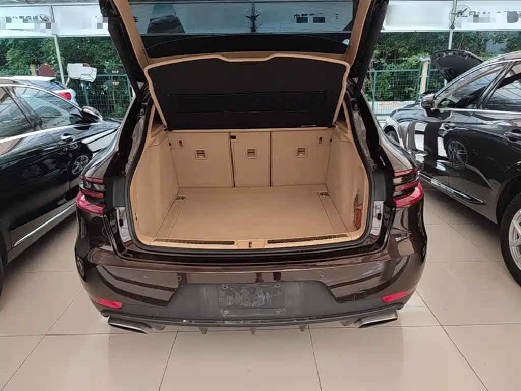 Porsche Macan 2016 — фото 19