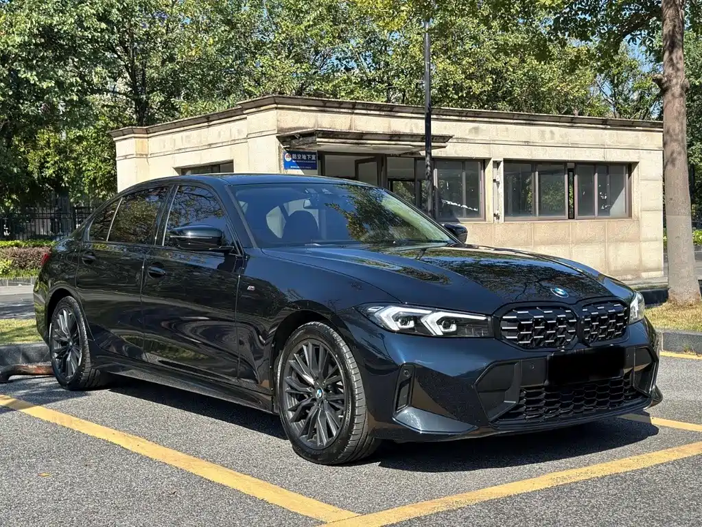 BMW 3 Series 2024