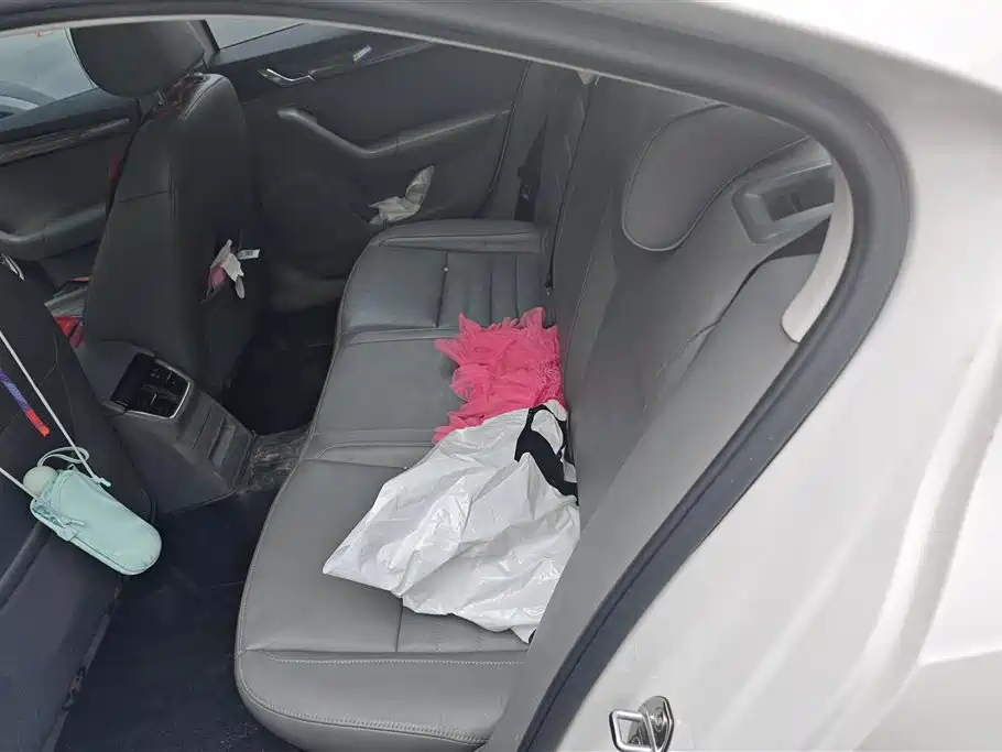 Skoda Octavia 2015 — фото 11