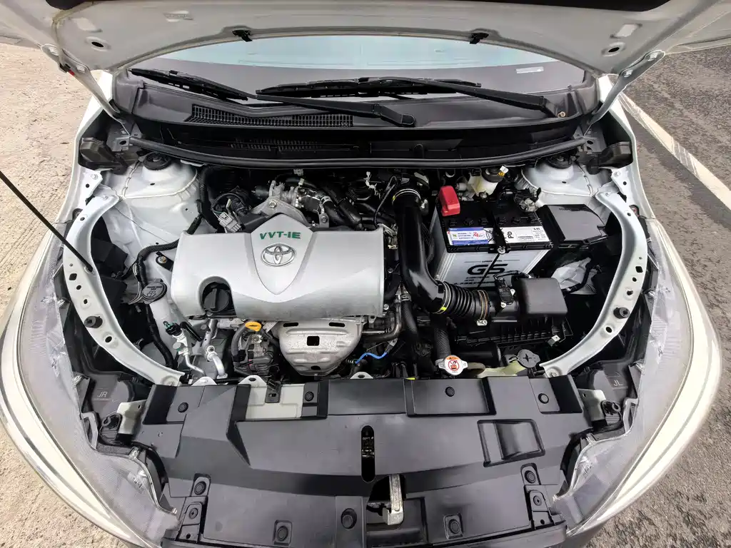 Toyota Yaris L 2020 — фото 15