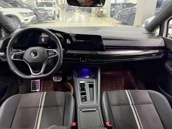 Volkswagen Golf 2023